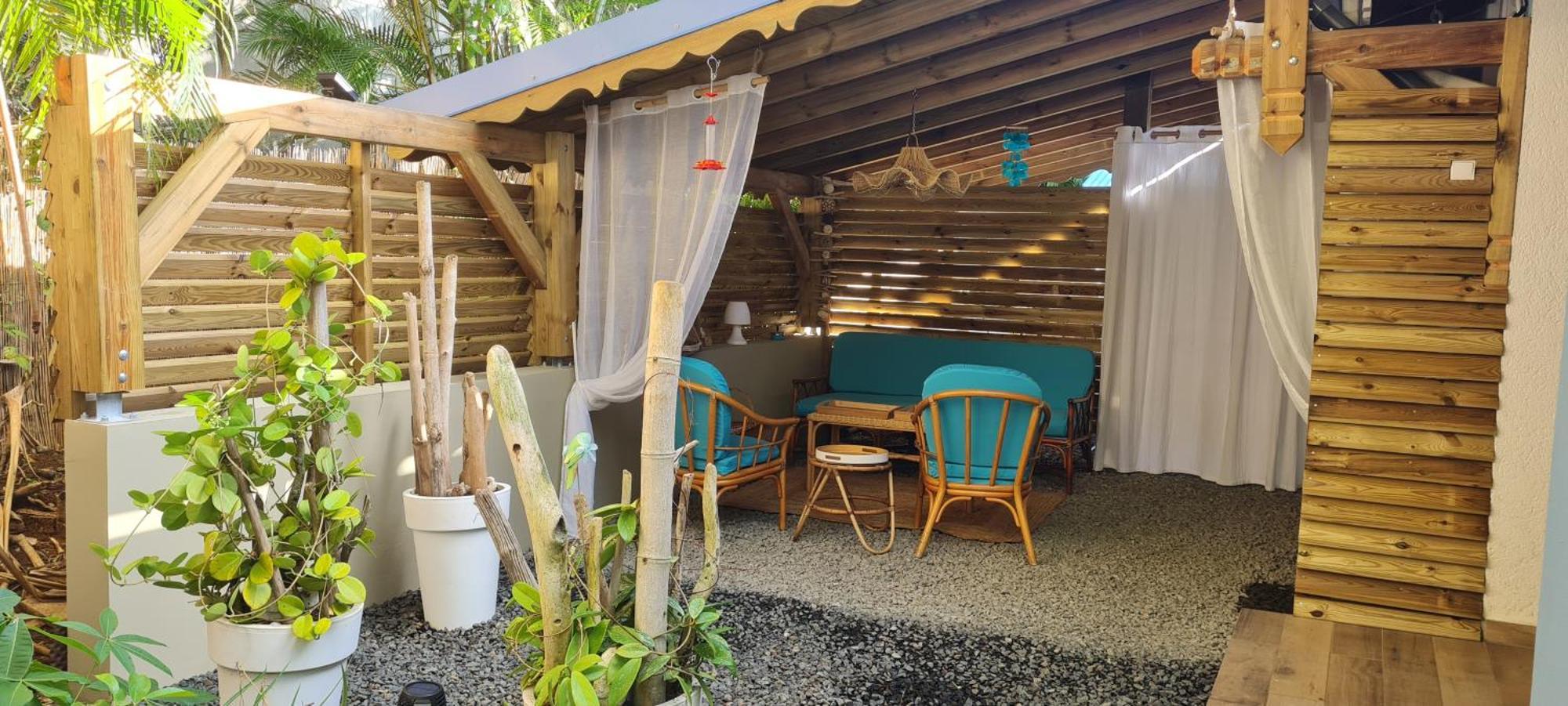 Gite Kaz A Topaze, Piscine, Jardin Tropical Sainte-Rose Exteriör bild