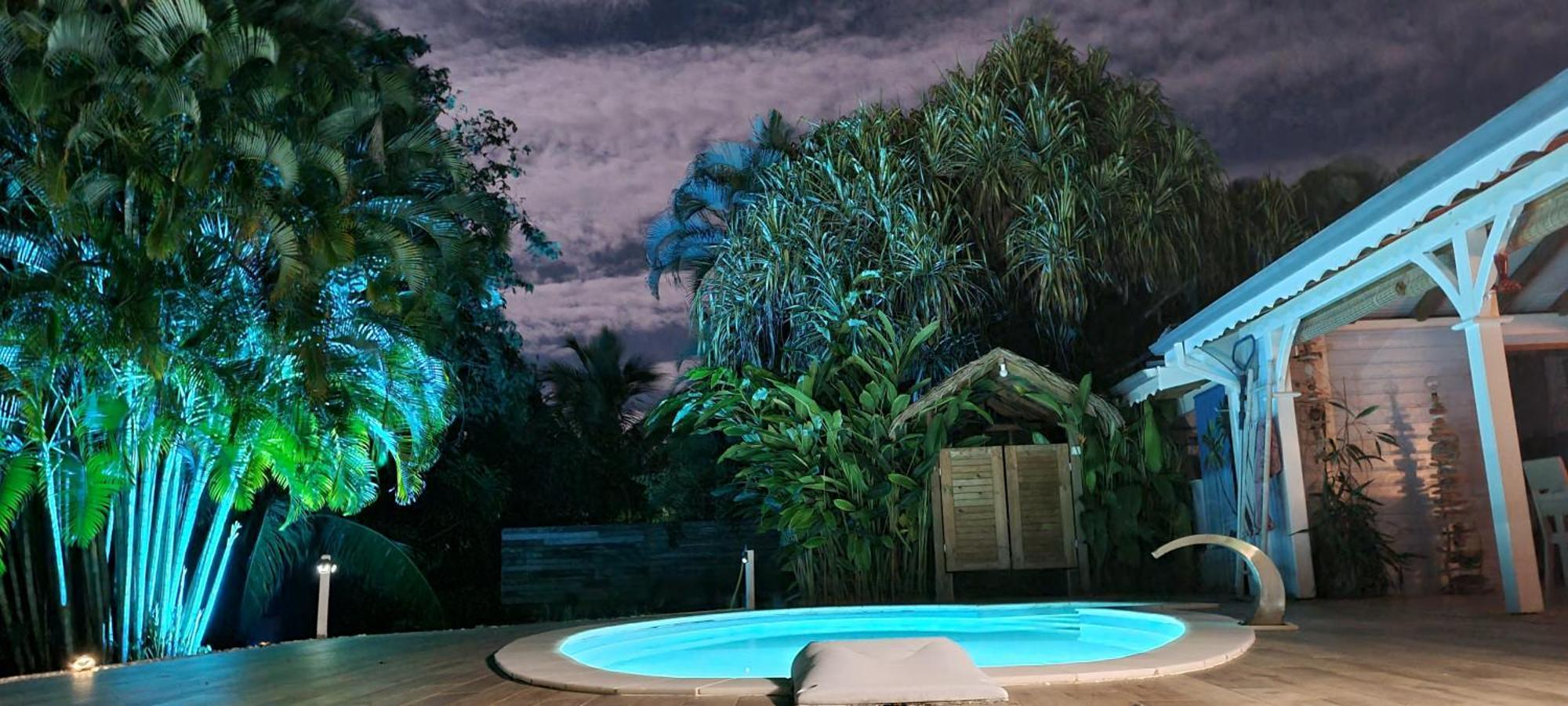 Gite Kaz A Topaze, Piscine, Jardin Tropical Sainte-Rose Exteriör bild